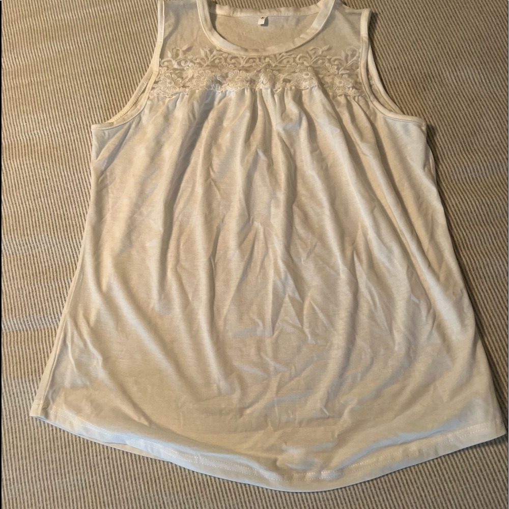 NWOT! White sleeveless tank